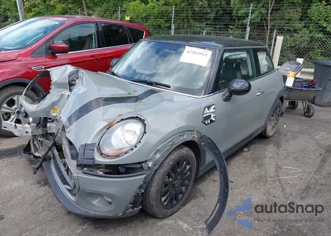 2015 Mini Hardtop Cooper из США, поврежденный, VIN WMWXM5C53FT973269